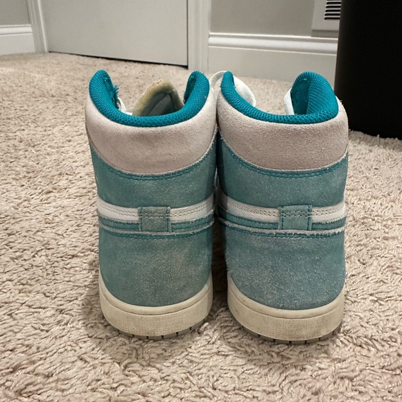 AIR JORDAN 1 RETRO HIGH OG ‘TURBO GREEN’ SHOES - Picture 5 of 7